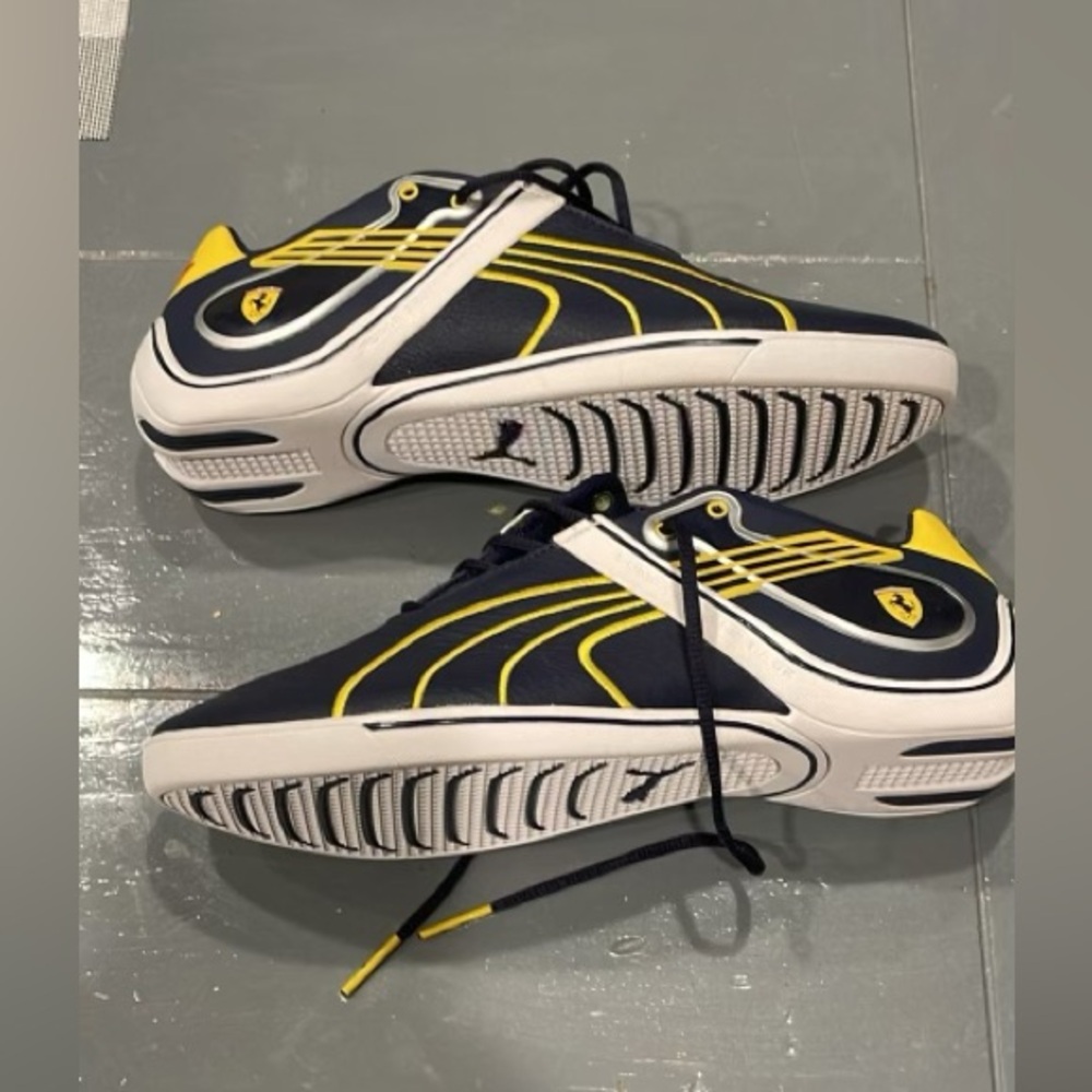 Men’s puma Ferrari sneakers size 7.5